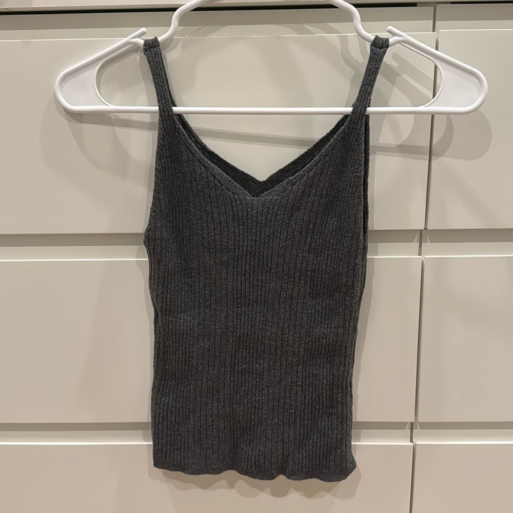 BRANDY MELVILLE tank top
